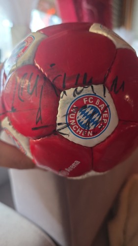 Bayern ball mit - ball,