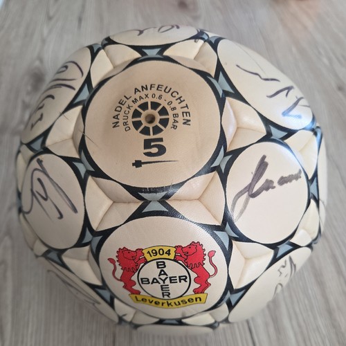 Bayer fußball mit - 04,